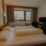 Tia Otel 3*