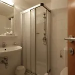 Otel Tia 3*