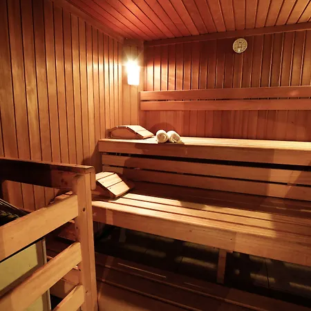 Tia Hotel 3*
