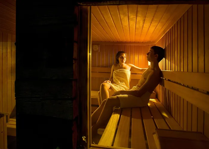 Tia カウナータール