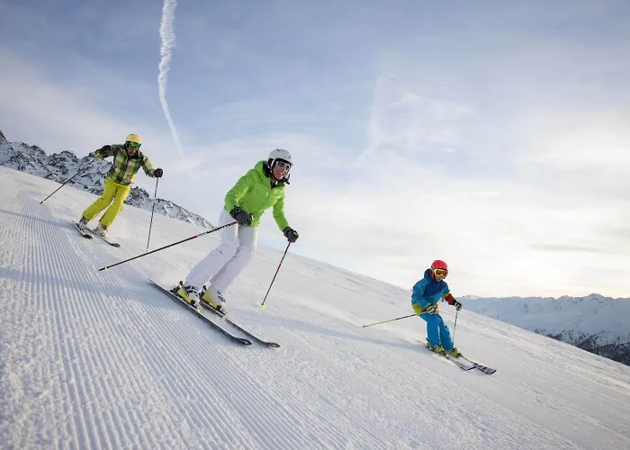 Tia ホテル カウナータール